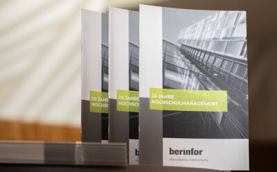 Bericht Befragung 2025: 20 Jahre Hochschulmanagement
